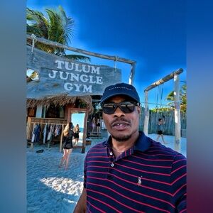 Meet your Posher, Adeleke